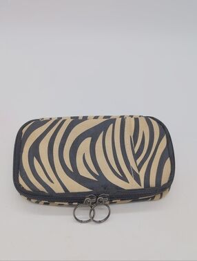 Vera Bradley Zebra Print Tech Travel Pouch in Off White and Black 7x4